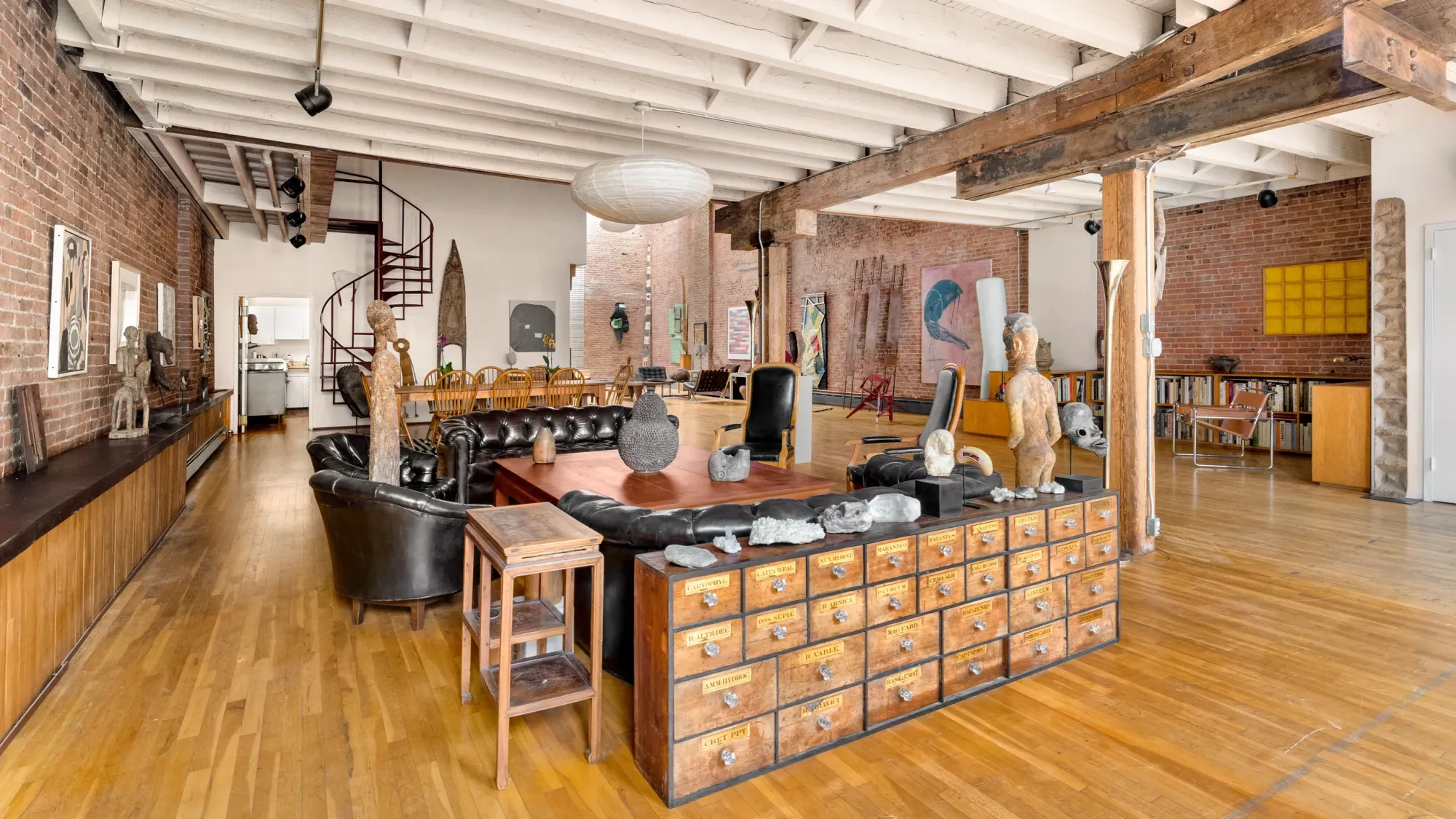 Small Office Space Design Ideas for Flexible Workdays